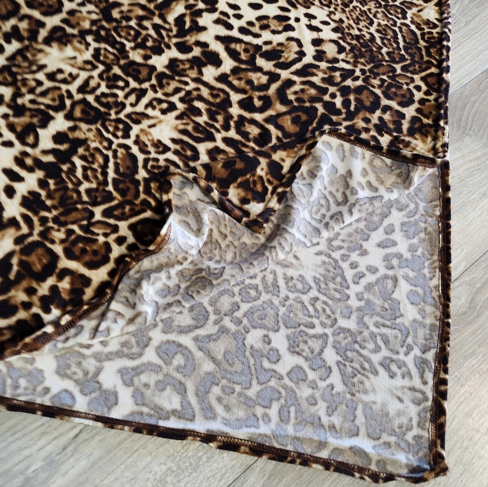 One Size Leopard Poncho✨️ - Picture 5 of 10